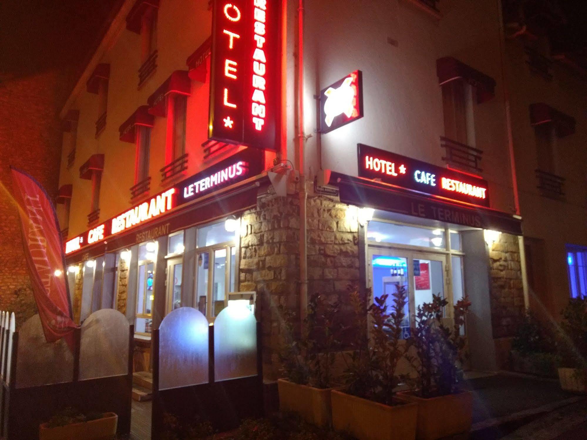 Terminus Fontainebleau Avon Hotell Exteriör bild